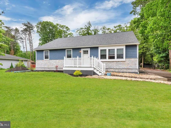 21 Summit Ave, Berlin, NJ 08009