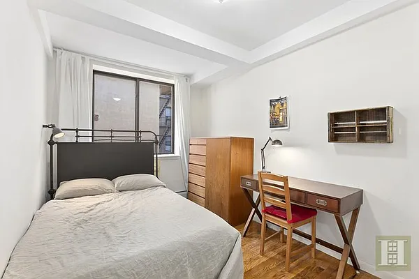 Rented by Halstead Real Estate | media 35