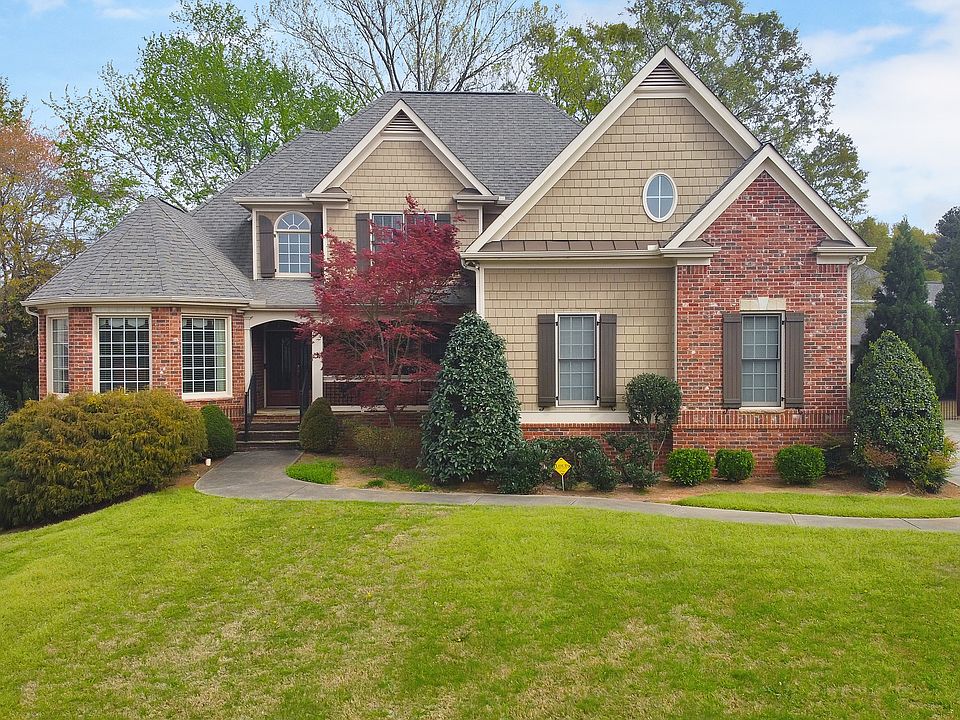 2nd image of 3020 Boyce Dr