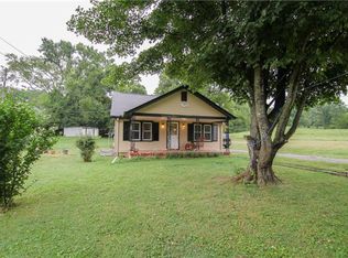1911 Neelys Bend Rd, Madison, TN 37115