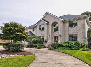 4337 Wishart Rd, Virginia Beach, VA 23455