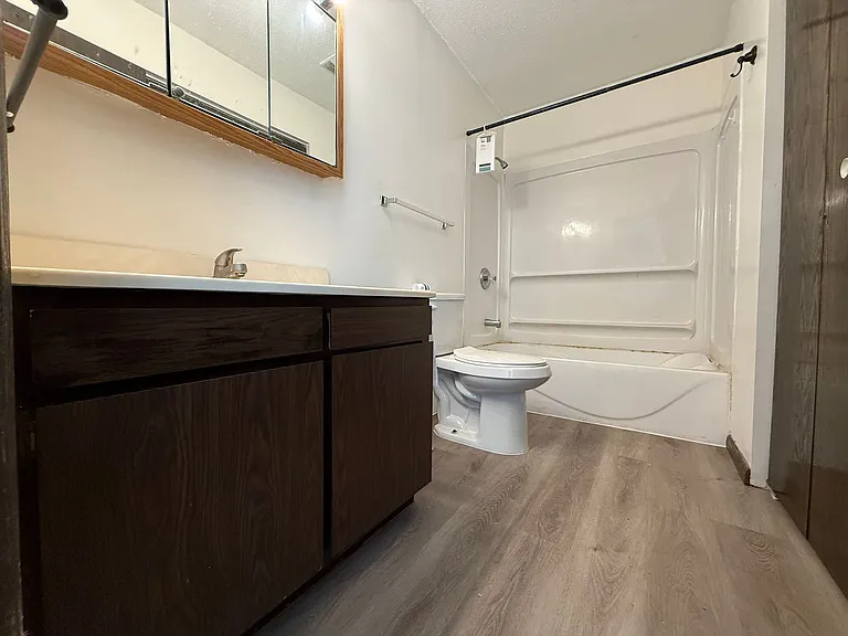 445 California St — Photo 20