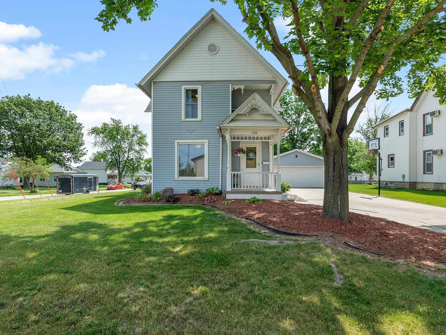1218 5th Ave, De Witt, IA 52742 Zillow