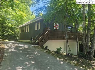 165 Goldfinch Rd, Newland, NC 28657