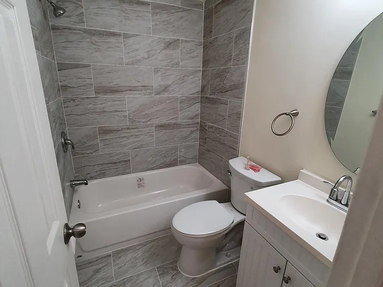 9686 Lindenbrook St — Photo 3