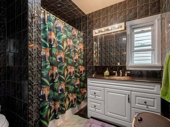 106 Reservoir Avenue image 20 of 27