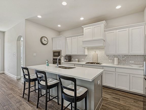 5th image of 8212 San Bernard Trl