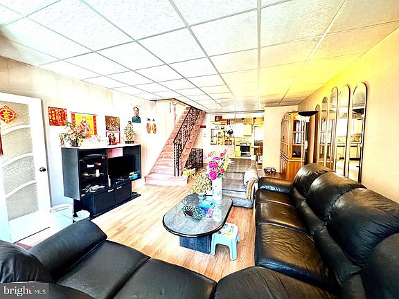 4th image of 1410 S Beulah St