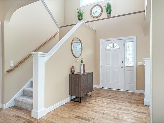 2nd image of 2670 Avalon Woods Ct