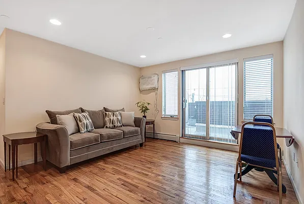 Sold by Dorsa Group | media 2