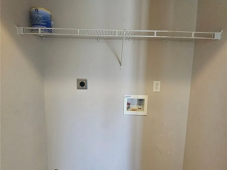 1101 SW 48th Ter — Photo 16