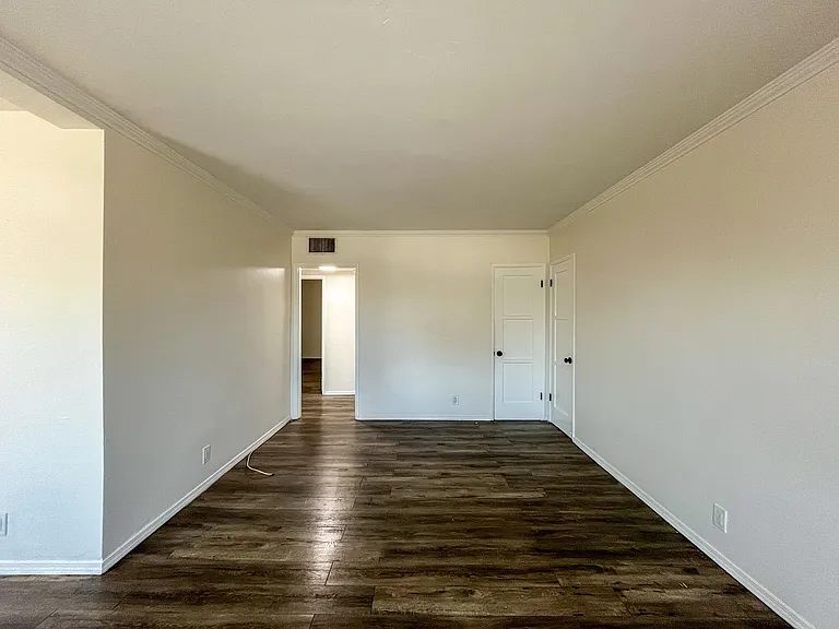 3401 W 84th Pl — Photo 8