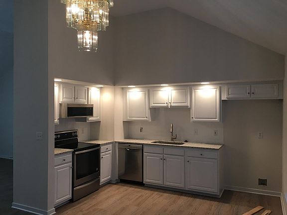 5th image of 1003 Haymarket Ln