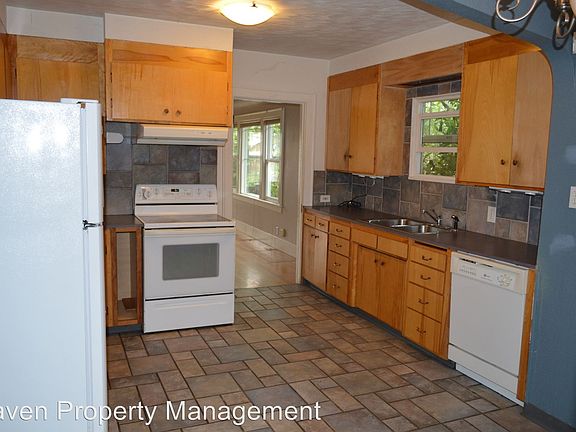 3rd image of 5112 McKinley Ave