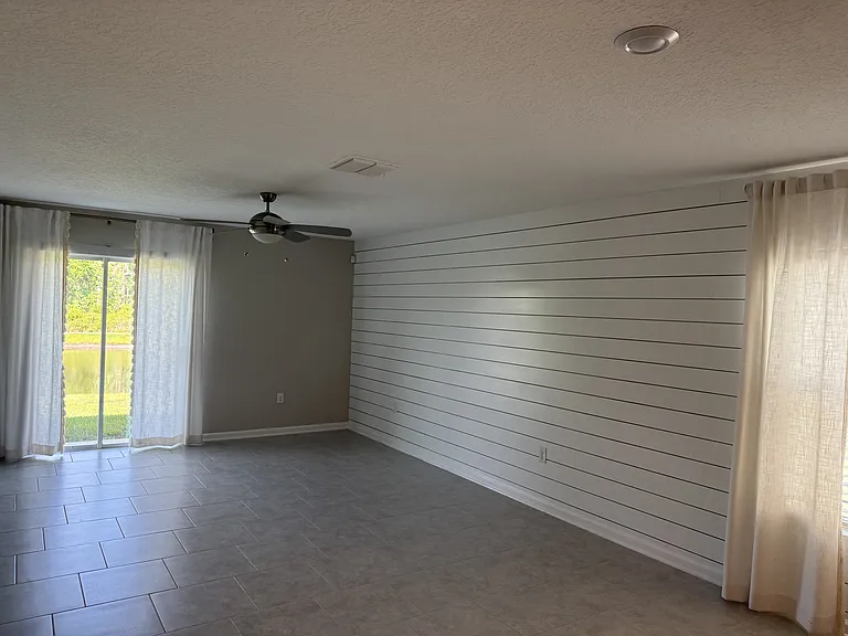 2015 Myrtle Pine St — Photo 9