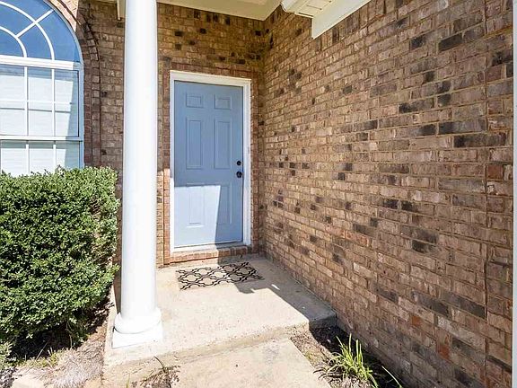 3rd image of 369 McCullough Cir