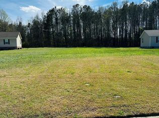 127 Pinewood Dr, Ahoskie, NC 27910