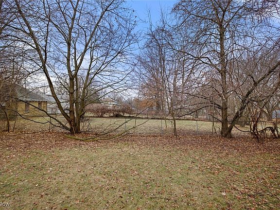 3rd image of 1022 Diana Ave