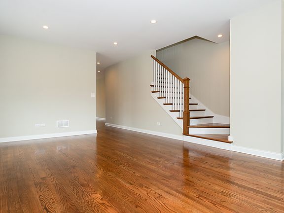 2nd image of 3519 S Oakley Ave