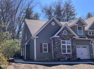 100 Macintosh Way, Matamoras, PA 18336