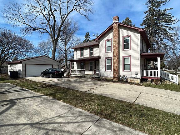 3rd image of 523 Eisenhower Ave