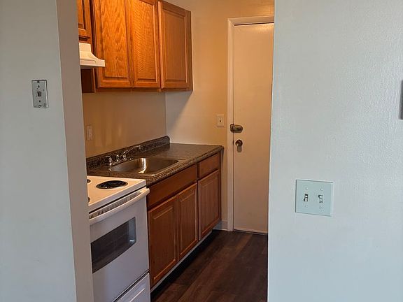 2nd image of 106-122 Polk St #7