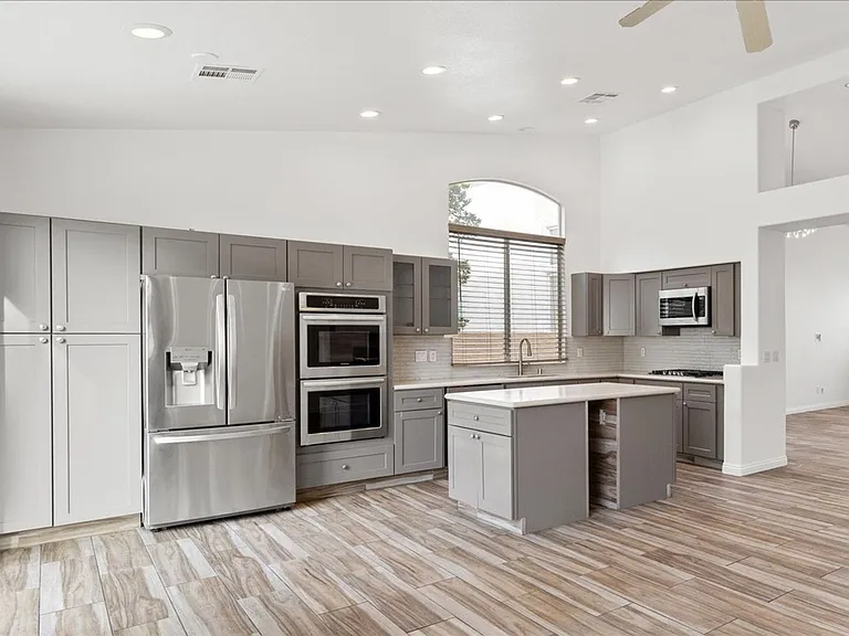 9705 Park Brook Ave — Photo 7