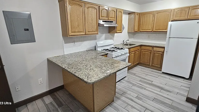 52 Irvine Turner Blvd #3-F — Photo 7