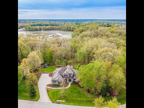 5th image of 56452 Whispering Hill Dr