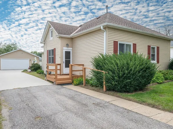 111 W 4th St, Logan, IA 51546