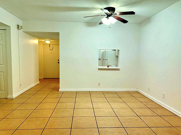 4th image of 2960 Riverside Drive #113-2