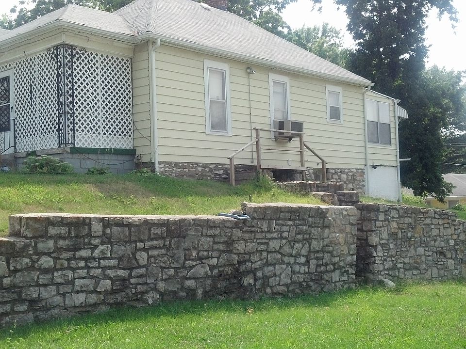1st image of 1218 N 12th St
