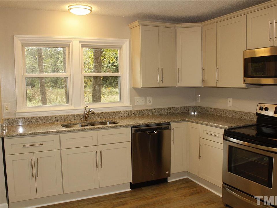 1st image of 719 W McKinley St