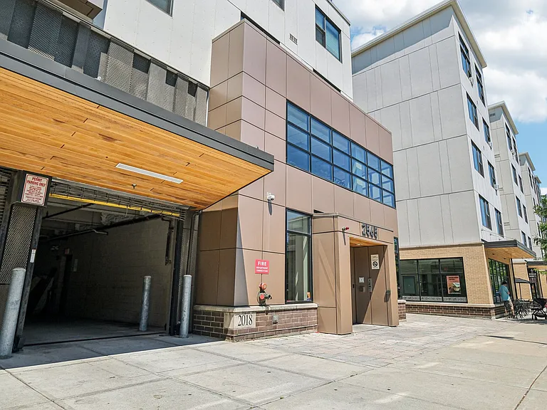 Bartlett Station — Photo 23