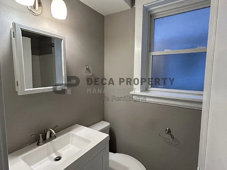 6822 Waldemar Ave #B — Photo 8