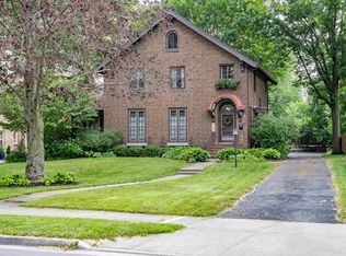 545 Beechwood Dr, Fort Wayne, IN 46807