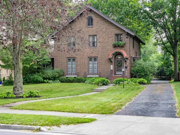 545 Beechwood Dr, Fort Wayne, IN 46807