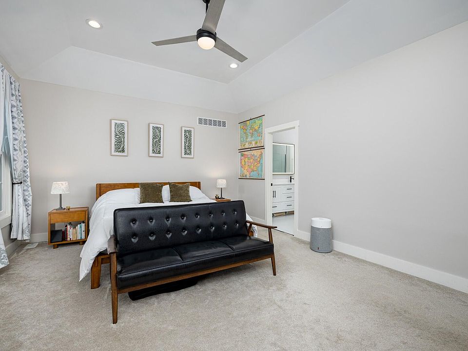 396 Hamilton St, photo 25