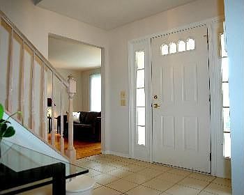 2nd image of 304 Sutcliffe Cir