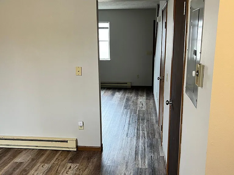 650 Larch St #B — Photo 4