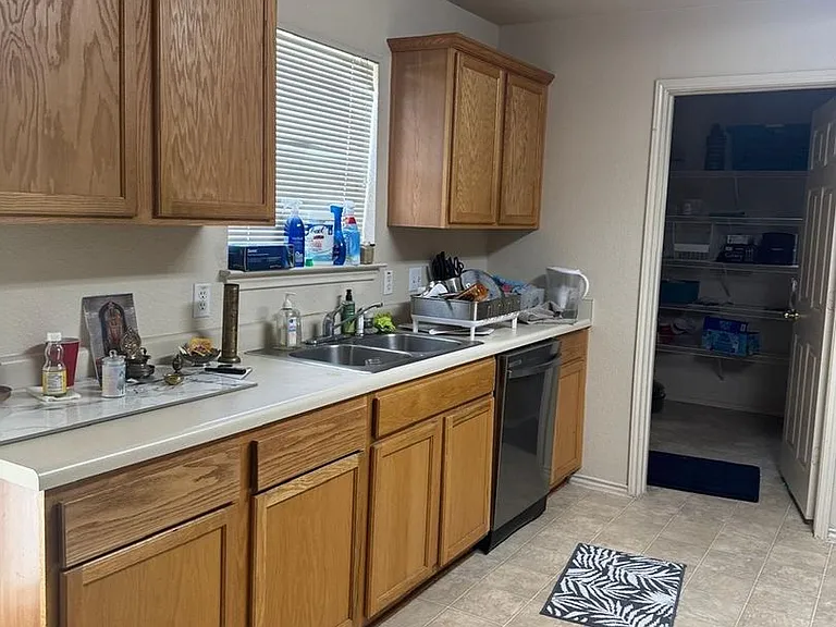 1600 Darjeeling Dr — Photo 4
