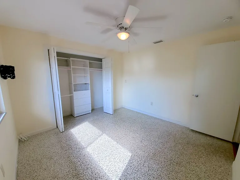 3513 S School Ave — Photo 23