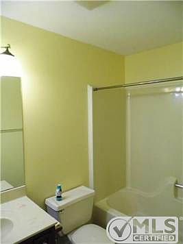 5th image of 1301 Wennona Dr