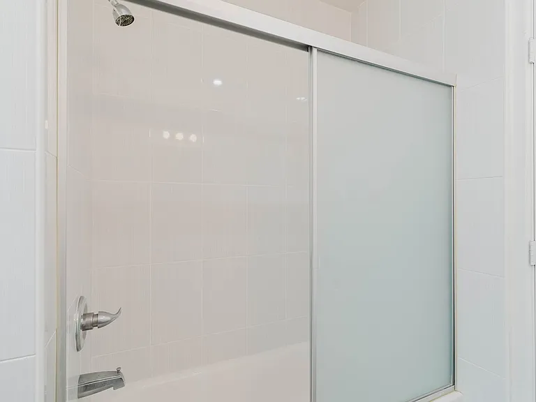 1217 N Kingsley Dr #4 — Photo 14