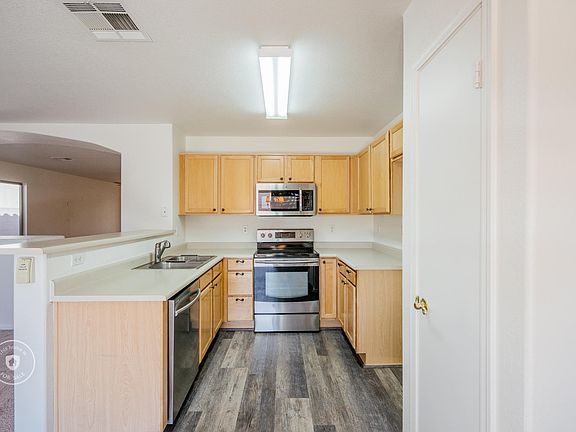 4th image of 3606 N 104th Ln