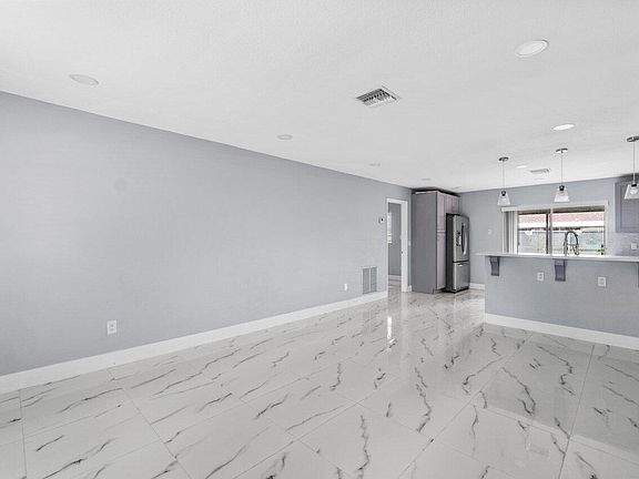 5th image of 4399 Wilkinson Drive