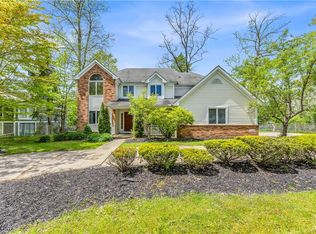 2736 Green Rd, Shaker Heights, OH 44122