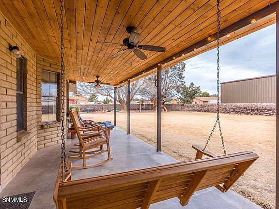 3rd image of 5020 Meadow Cir