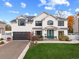 60 Moss Lane, Jericho, NY 11753