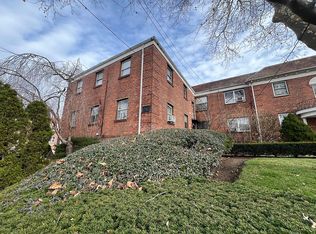 63-61 110th St #6, Forest Hills, NY